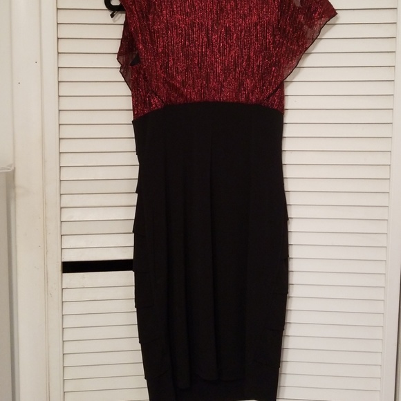 Red metallic and black cocktail dress size 4 - Picture 4 of 4
